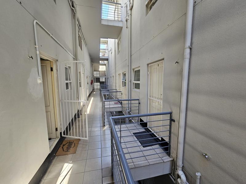 To Let 0 Bedroom Property for Rent in Kenilworth Western Cape